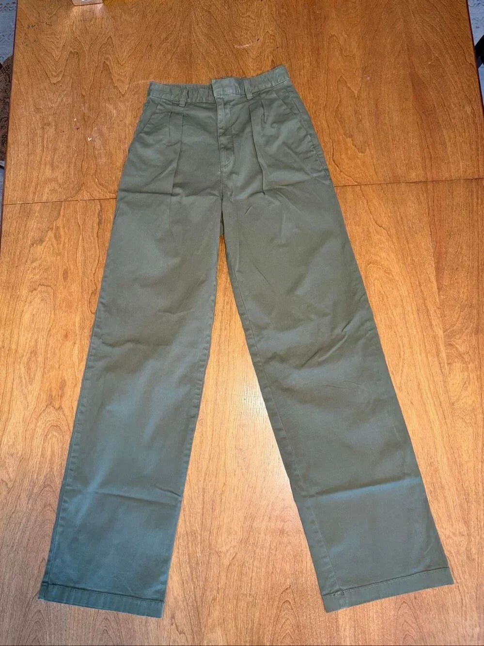 GAP Women's High Rise Pleated Wide Leg Khaki Trouser Pants Army Green Size 2